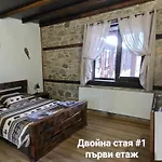 Guest house меча стъпка Gela