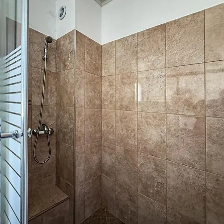 Guest house меча стъпка Gela